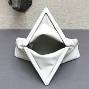 Bottega Veneta Sheepskin triangle Handbag White – 44050 – 32x18 cm - 2