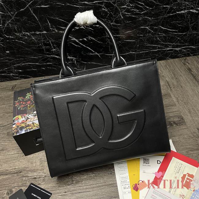 Dolce & Gabbana Calfskin DG Daily Shopper Black – 36x28.5x13 cm - 1