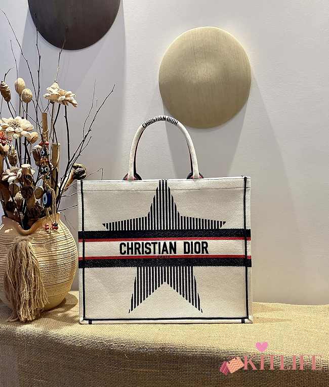 DiorAlps Book Tote White Three-Tone Embroidery  – M1286 – 41 cm - 1