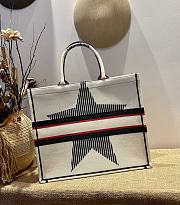 DiorAlps Book Tote White Three-Tone Embroidery  – M1286 – 41 cm - 2
