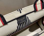 DiorAlps Book Tote White Three-Tone Embroidery  – M1286 – 41 cm - 3