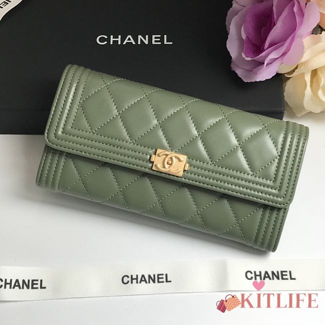 Chanel Leboy Imported Sheep Skin Gold Hardware Long Wallet Green – 80286 - 10.5x19x3 cm - 1