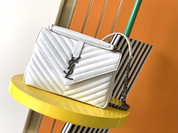 Forubags YSL MEDIUM COLLEGE BAG IN WHITE MATELASSÉ LEATHE SILVER HARDWARE - 24 x 17 x 7cm 