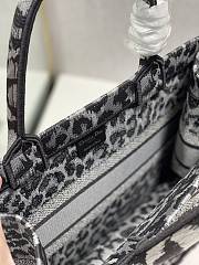 Dior Small Book Tote Gray Leopard Print - 1287 – 36×28 cm - 5