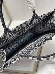 Dior Book Tote Gray Leopard Print - 1287 – 41x32 cm - 2