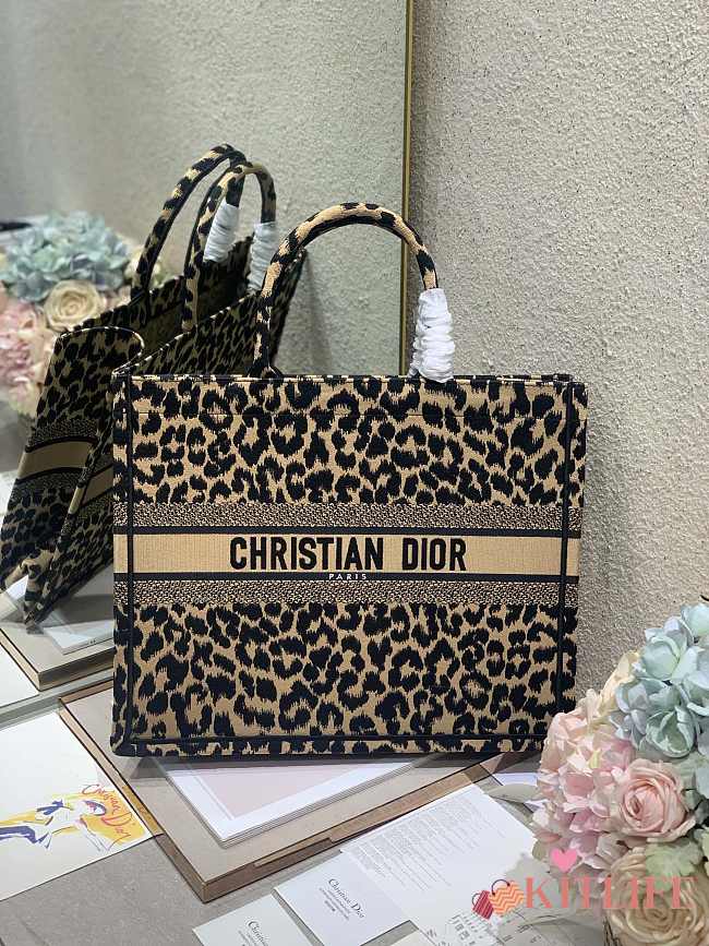 Dior Book Tote Gold Leopard Print - 1286 – 41x32 cm - 1