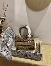 Dior Lady D-Lite five-pattern embroidery Brown - 24 x 20 x 11 cm - 1