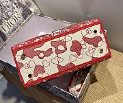 Dior Lady D-Lite Red and White D-Royaume d'Amour Embroidery - M0565O - 24 x 20 x 11 cm - 4