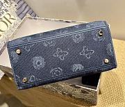 Dior Lady D-Lite Blue Embroidery - M0565O - 24 x 20 x 11 cm - 6
