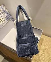 Dior Lady D-Lite Blue Embroidery - M0565O - 24 x 20 x 11 cm - 4