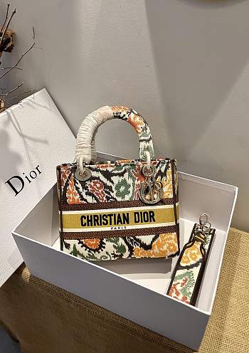 Dior Lady D-Lite Multicolor Flower Embroidery - M0565O - 24 x 20 x 11 cm