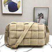 Bottega Veneta Cassette Dep Beige – 44046 – 26x18x8cm - 1