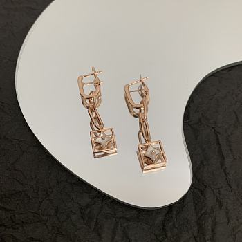 Louis Vuitton B Blossom Earrings, Rose Gold, White Mother-Of-Pearl And Diamonds - Q96790