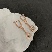 Louis Vuitton B Blossom Earrings, Rose Gold, White Mother-Of-Pearl And Diamonds - Q96790 - 5