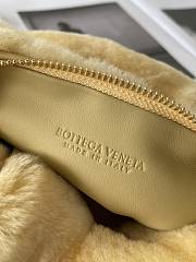 Bottega Veneta Mini Jodie Teddy - 680697 – 27x23x8 cm - 2