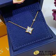 Louis Vuitton Color Blossom BB Star Pendant,Gold, Mother-Of-Pearl And Diamond - Q93612 - 5