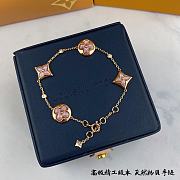 Louis Vuitton Color Blossom Bb Multi-Motifs Bracelet, Pink Gold, White Mother-Of-Pearl And Diamonds - Q95596 - 2