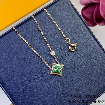 Louis Vuitton Color Blossom BB Star Pendant, Green Gold, Mother-Of-Pearl And Diamond - Q93612