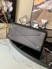 Louis Vuitton Trianon Monogram Box Bag - M45908 – 21 x 18 x 11 cm - 2