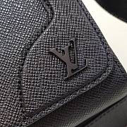 Louis Vuitton New Flap Messenger Black - M30807 - 28.3 x 18.3 x 4.3 cm - 6
