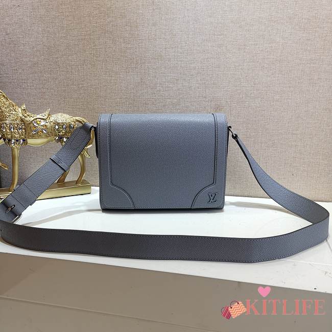 Louis Vuitton New Flap Messenger Grey - M30807 - 28.3 x 18.3 x 4.3 cm - 1