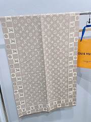 Louis Vuitton Scarf Beige – 180x70 cm - 5