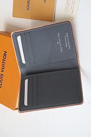 Louis Vuitton Pocket Wallet Monogram Mirror Capsule - M80779 – 8. x 11 x 1 cm - 6