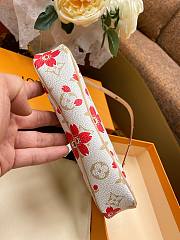 Louis Vuitton White Flower Murakami Cherry Blossom Limited Edition Clutch Bag - M67760 - 21x10.5x1.5cm - 3