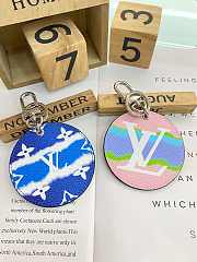 Louis Vuitton Escale Pink Bag Charm And Key Holder - M69273 - 4