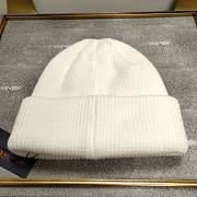 Louis Vuitton Beanie Hat White - M76707 - 9.8 x 9.8 inches - 3