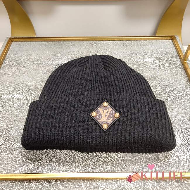 Louis Vuitton Beanie Hat Black - M76707 - 9.8 x 9.8 inches - 1