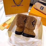 Louis Vuitton Snow Boots Brown Suede and Giant Monogram Shearling - 5