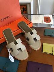 Hermes Oran Sandal Beige - 6