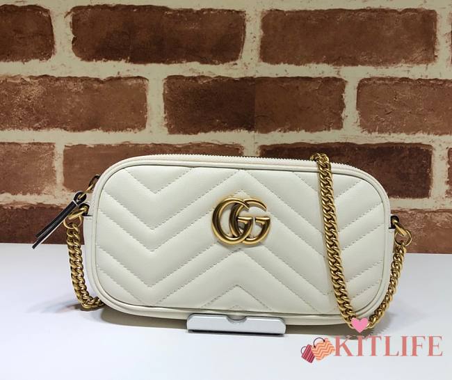 Gucci GG Marmont Mini Chain Crossbody Bag Calfskin Matelasse White – 598596 –19x10 cm - 1