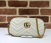 Gucci GG Marmont Mini Chain Crossbody Bag Calfskin Matelasse White – 598596 –19x10 cm - 1