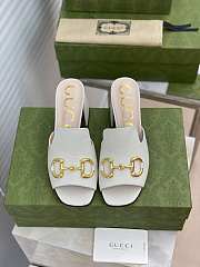 Gucci Women's slide sandal with Horsebit White Leather - ‎655412 - 2