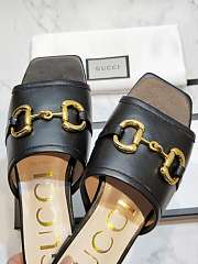 Gucci Women's slide sandal with Horsebit Black Leather - 5