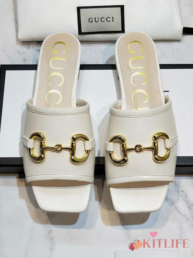 Gucci Women's slide sandal with Horsebit White Leather  - 1