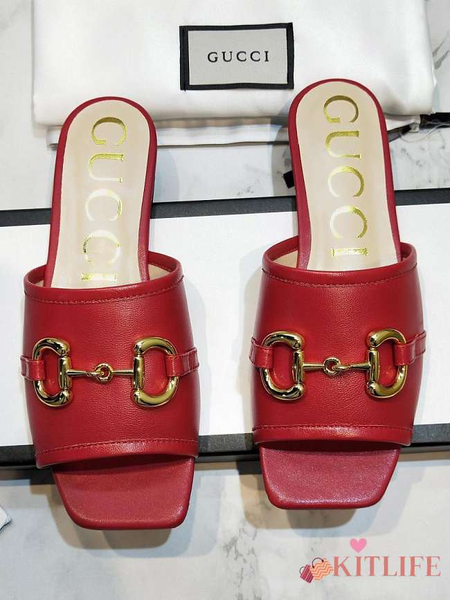 Gucci Women's slide sandal with Horsebit Red Leather - 1