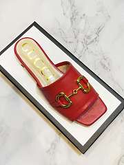 Gucci Women's slide sandal with Horsebit Red Leather - 4