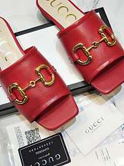 Gucci Women's slide sandal with Horsebit Red Leather - 2