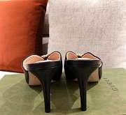 Gucci Women's slide sandal with Chain Black Leather - 2