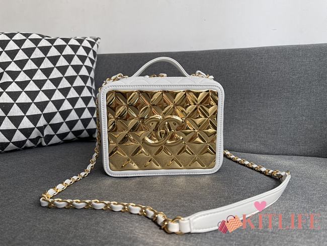 Chanel 21K Vanity Case leather handle white – 99105 – 14.5x18.5x7.5 cm - 1
