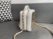 Chanel 21K Vanity Case leather handle white – 99105 – 14.5x18.5x7.5 cm - 2