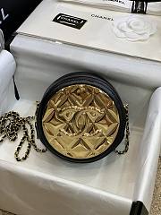 Chanel 21K Small Round Vanity Case leather handle black - 1