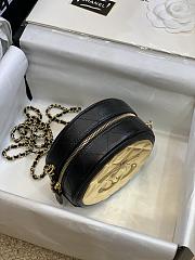 Chanel 21K Small Round Vanity Case leather handle black - 2