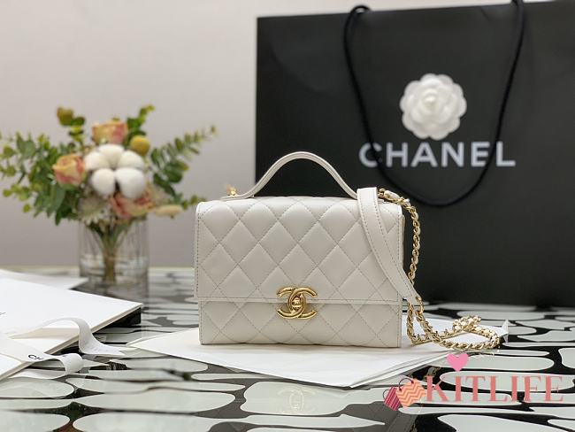 Chanel 21K Portable Mirror Box Bag White – 99105 – 12x5x17cm - 1