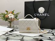 Chanel 21K Portable Mirror Box Bag White – 99105 – 12x5x17cm - 1