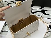 Chanel 21K Portable Mirror Box Bag White – 99105 – 12x5x17cm - 4