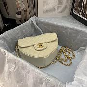 Chanel Vintage Heart Flap Bag Lambskin White – AS2060 - 20×17×6.5 - 6